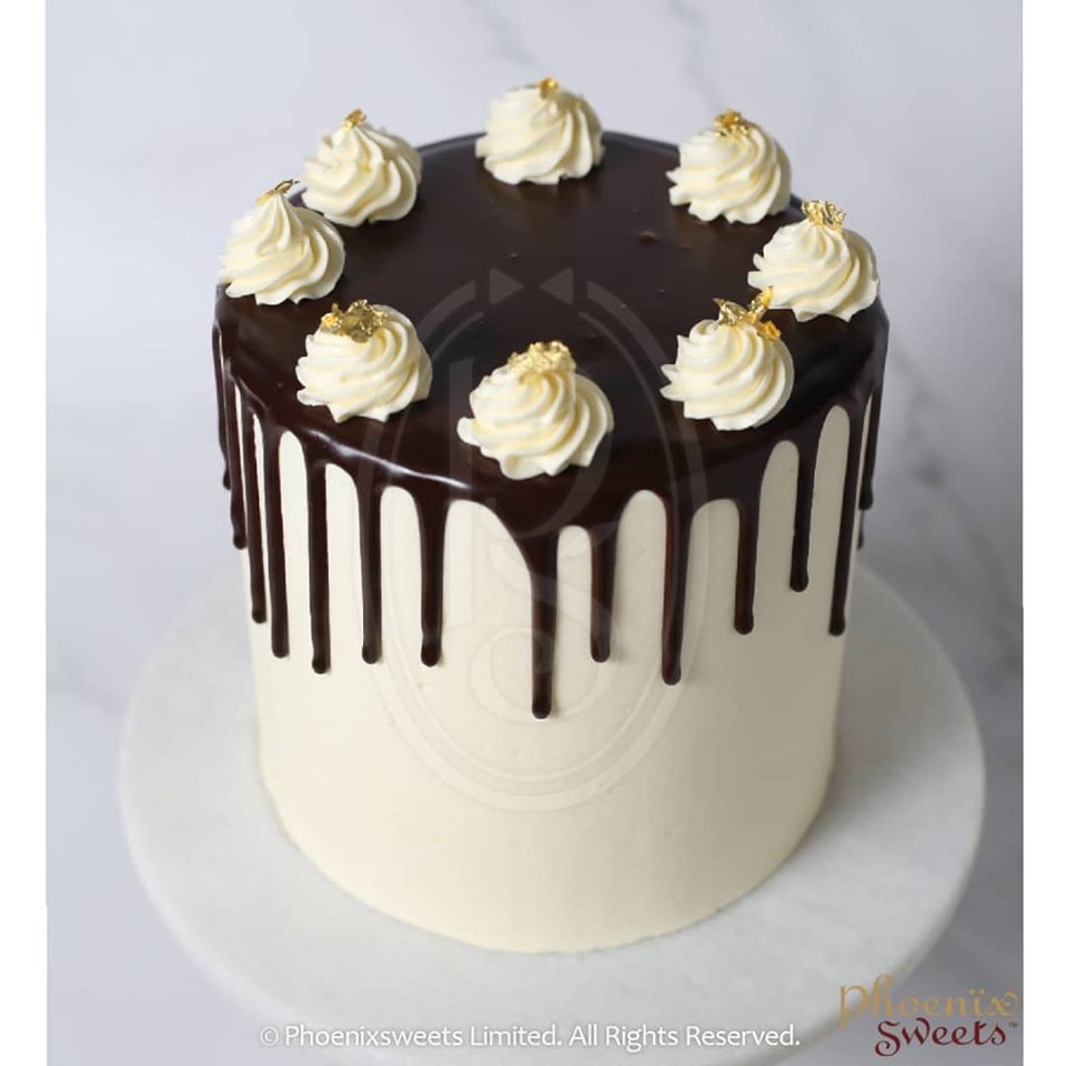 Butter Cream Cake - Cointreau (Alcoholic)