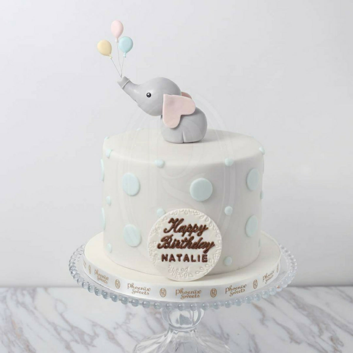 Phoenix Sweets - Sophie the Elephant Birthday Cake 翻糖小象生日蛋糕