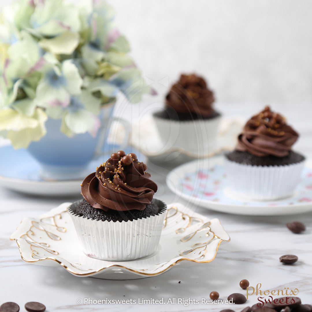 Best Cupcake in Town. Phoenix Sweets renowned cupcake is made using the finest ingredients. Our bespoke recipe redefines the best of these pretty and delicious little treats.